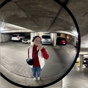 Meet your Posher, Krystell